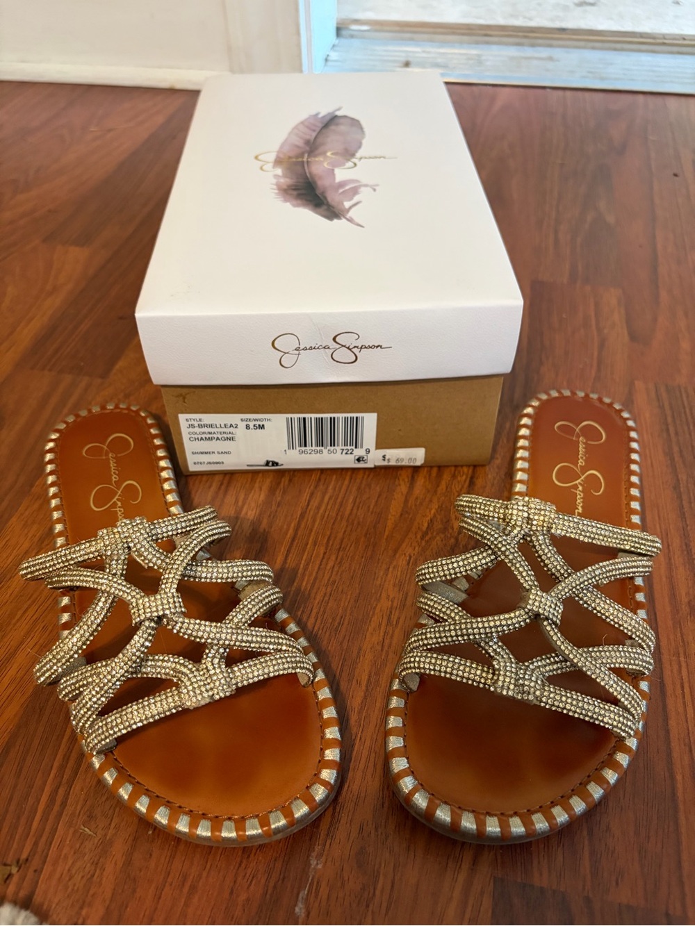 Jessica Samson Briellea2 Champagne 8.5M